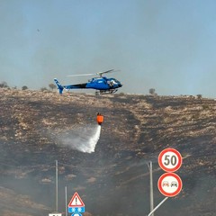 Vasto incendio nell'agro di Minervino