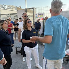 Solidarietà e sostegno di istituzioni e associazioni ai lavoratori della Minox a Minervino