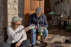 Da Minervino all’Indonesia: il giovane calzolaio Francesco Pierini porta la “nobile arte” nel mondo