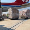 Atterrato cargo con 26 tonnellate di dispositivi di protezione individuale