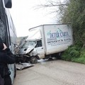 Incidente tra pullman e camion sulla Minervino - Spinazzola