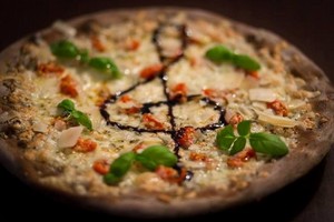 Pizza di grano arso all'Extravergine, appuntamento mercoledì