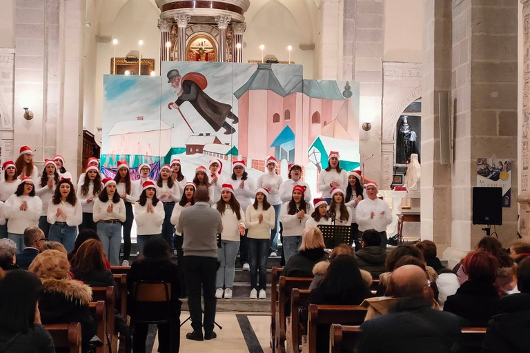 Minervino Murge, concerto natalizio degli studenti della scuola media